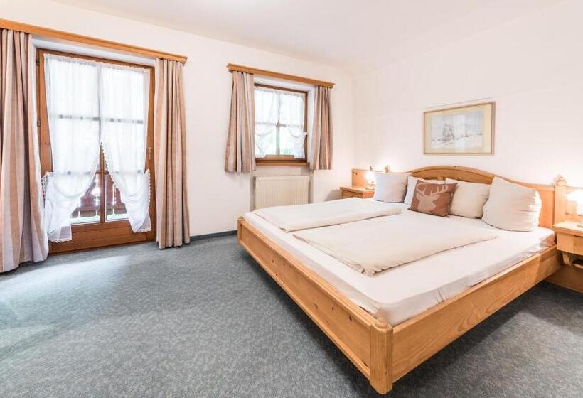 דירת חדר, Vaya Achensee