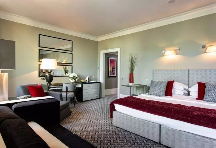 سوییت جونیور, Rocco Forte Hotel De Rome