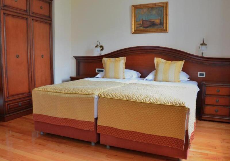 스탠다드 룸, Savoy