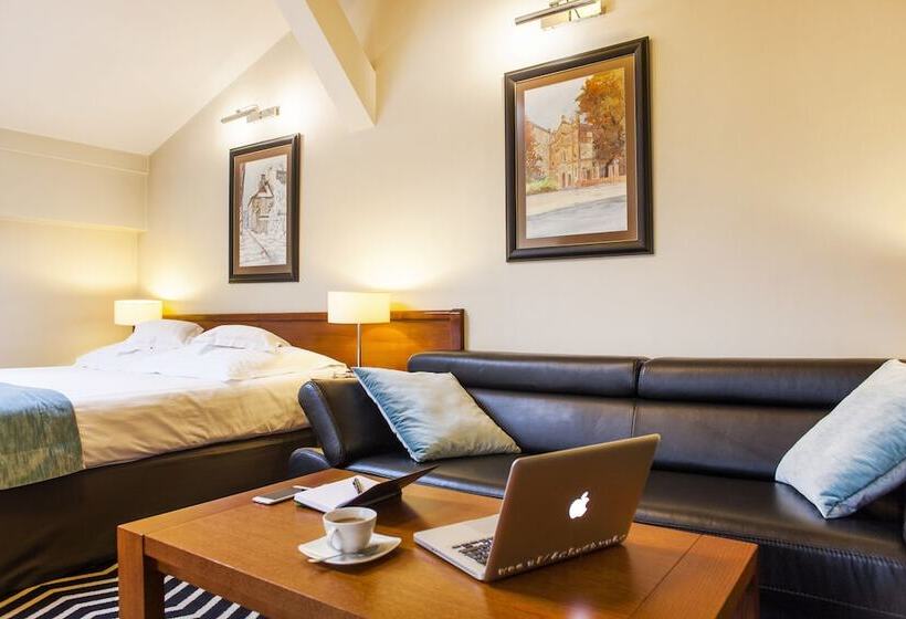 スタンダードシングルルーム, Senacki