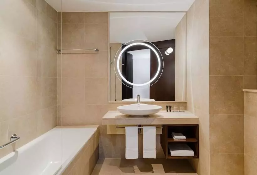 اتاق کلاب, Sheraton Poznan
