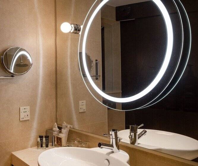 اتاق کلاب, Sheraton Poznan