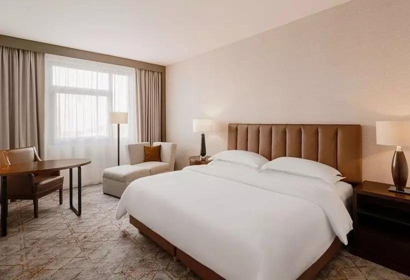 اتاق کلاب, Sheraton Poznan