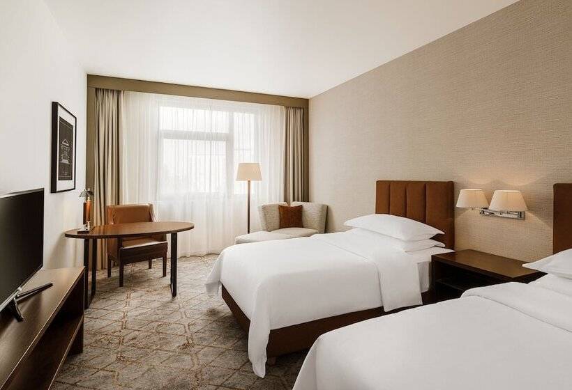 Номер Клуб, Sheraton Poznan