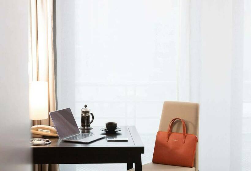 Habitació Deluxe, Sofitel Brussels Europe