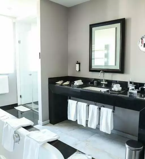 سوییت پرستیژ, Sofitel Brussels Europe