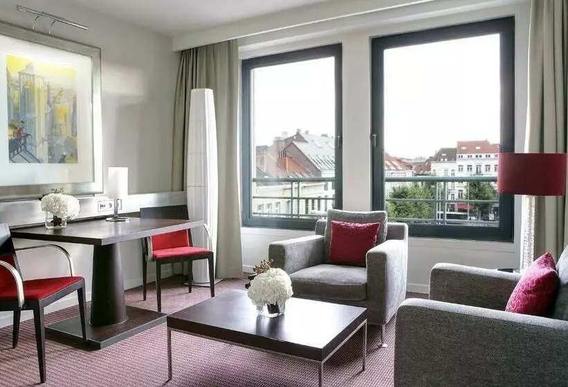 سوییت جونیور, Sofitel Brussels Europe
