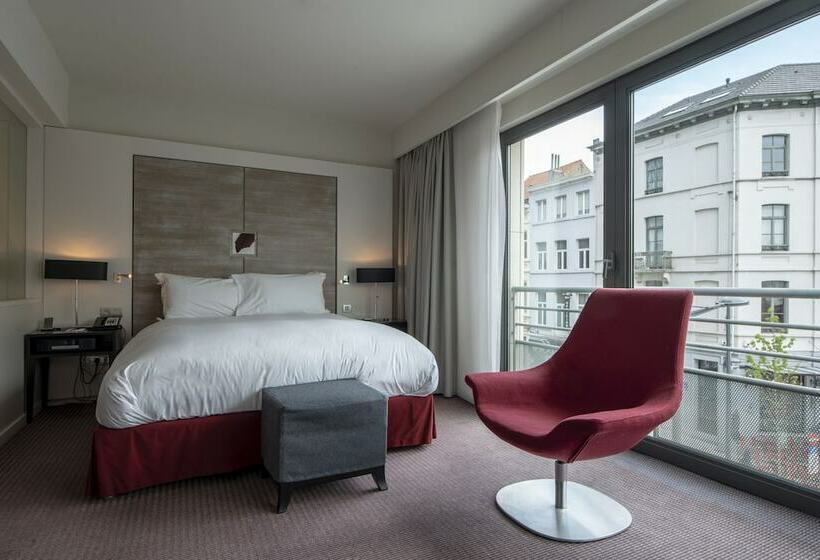 سوییت جونیور, Sofitel Brussels Europe