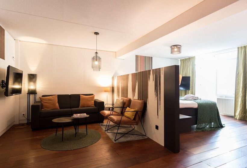 Полулюкс, Strandhotel Westduin