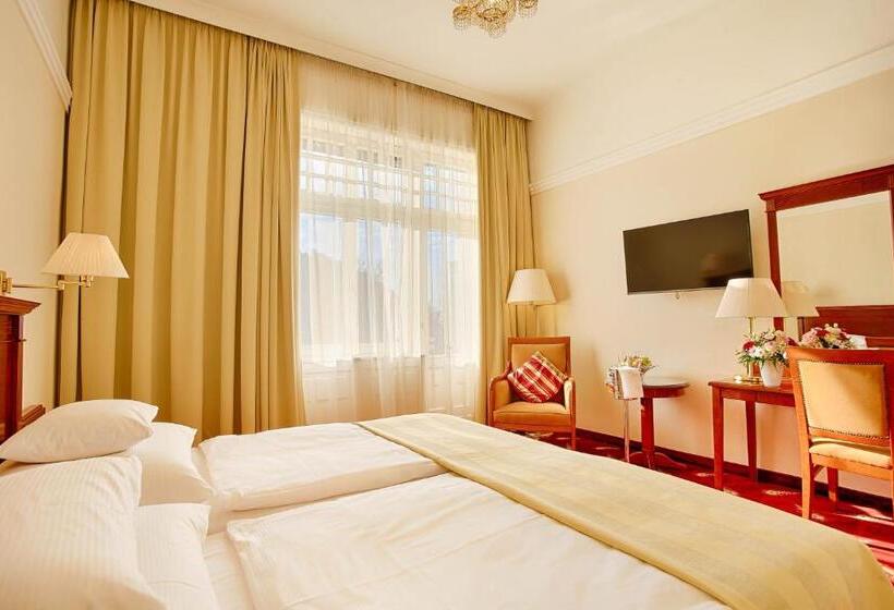 غرفة كومفورت, Ensana Thermia Palace