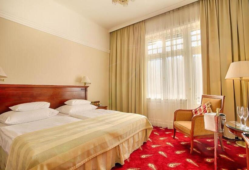 غرفة ديلوكس, Ensana Thermia Palace