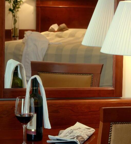 غرفة ديلوكس, Ensana Thermia Palace