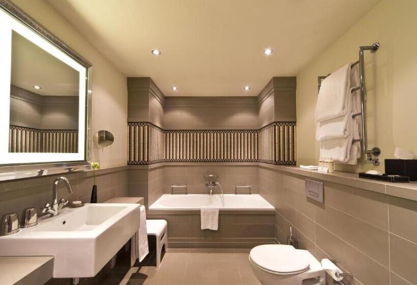 سوییت جونیور, Rocco Forte Hotel De Rome