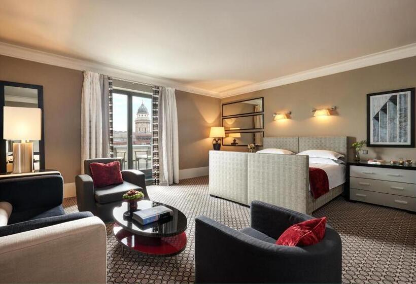 سوییت جونیور لوکس, Rocco Forte Hotel De Rome