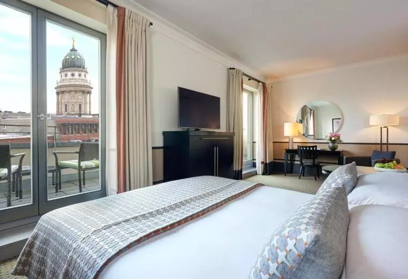 اتاق لوکس با بالکن, Rocco Forte Hotel De Rome