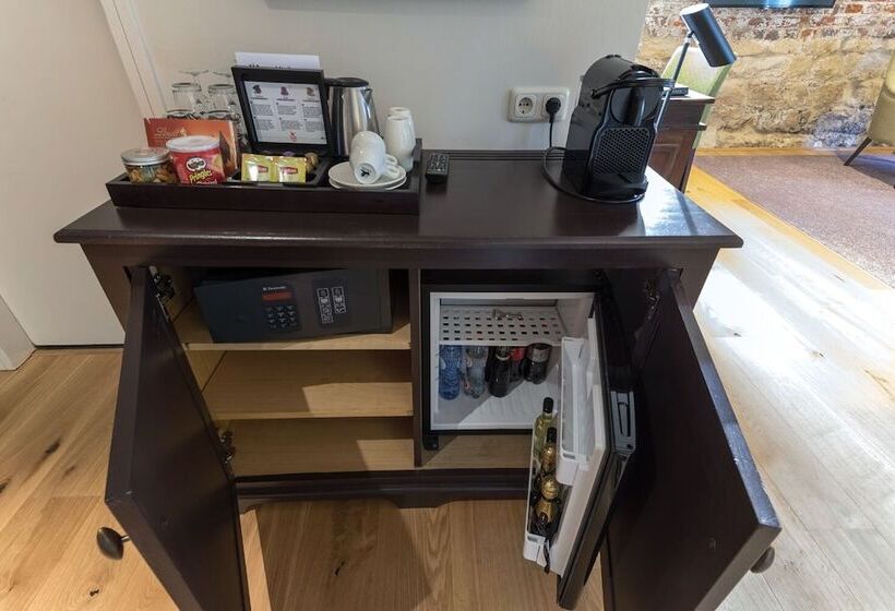 סוויטת ג'וניור, Van Der Valk Hotel Kasteel Terworm