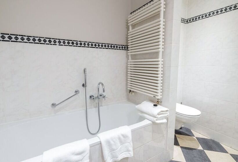 シニアスイート, Van Der Valk Hotel Kasteel Terworm