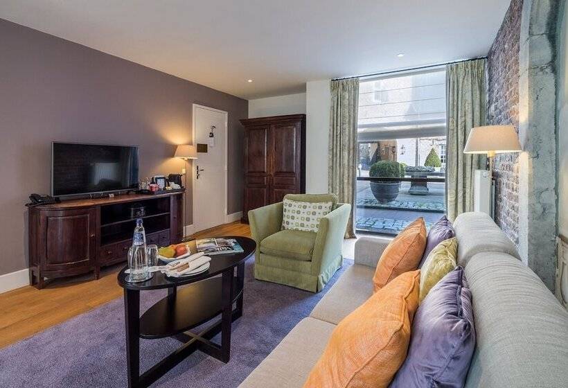 Люкс Сеньор, Van Der Valk Hotel Kasteel Terworm
