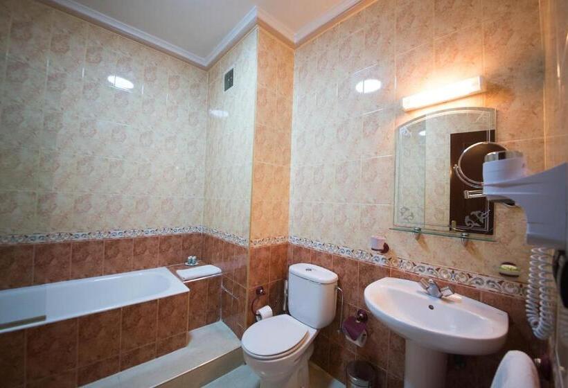 سوییت جونیور, Amani Hotel Suites & Spa