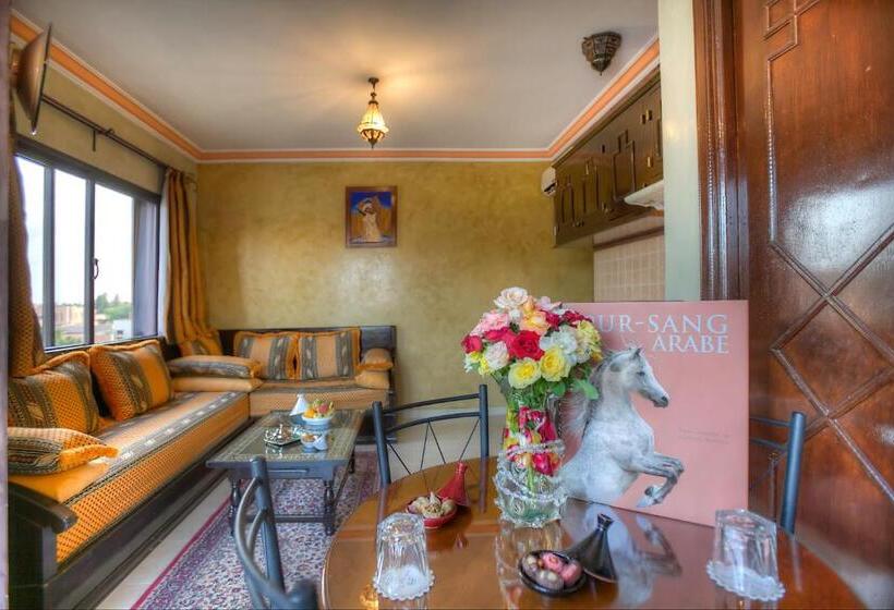 سوئیت سینیور, Amani Hotel Suites & Spa