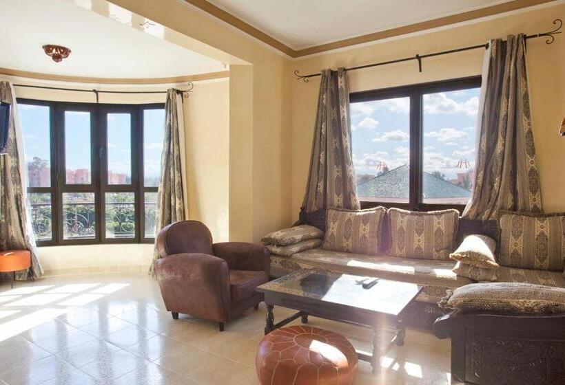 سوییت خانوادگی, Amani Hotel Suites & Spa