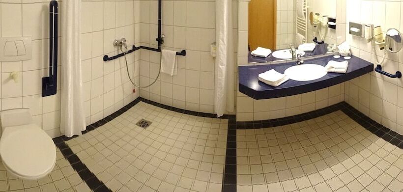 غرفة كومفورت, Ascot Bristol