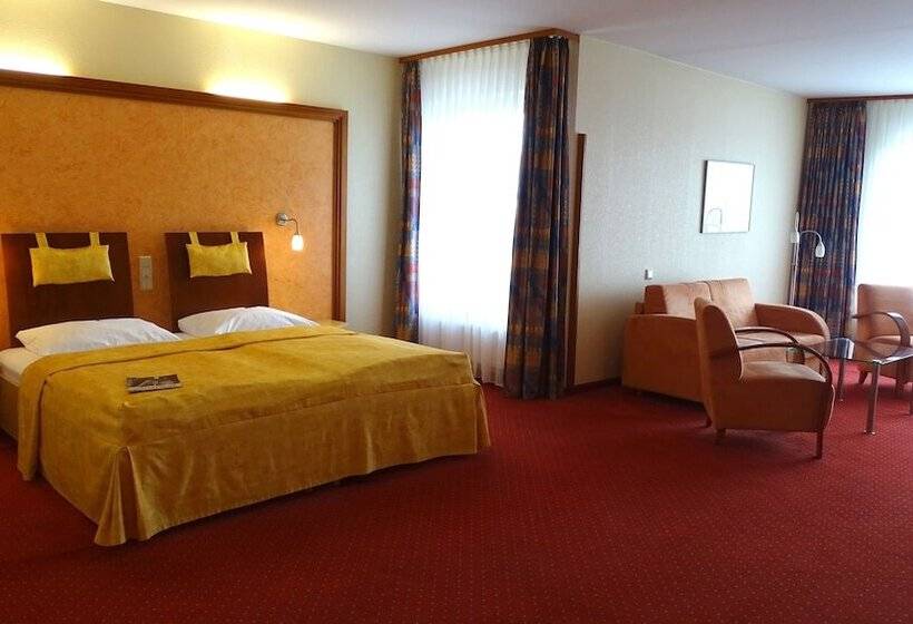 غرفة عائلية, Ascot Bristol