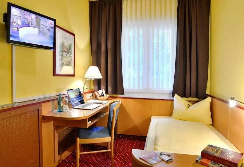 اتاق استاندارد یک نفره, Burghotel Stammhaus