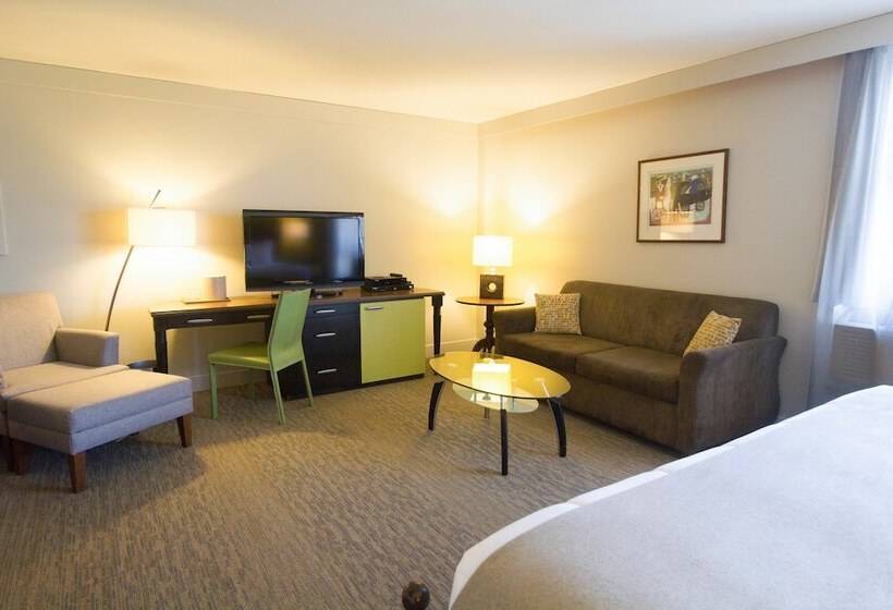 سوییت جونیور, Champlain