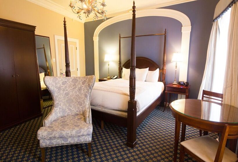 اتاق سوپریور, Champlain