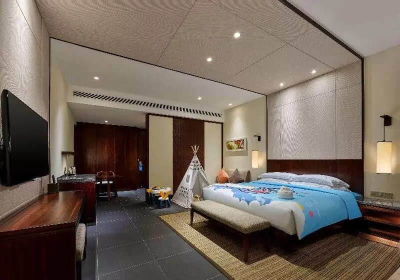 キングサイズベッドのデラックスルーム, Hilton Sanya Yalong Bay Resort & Spa