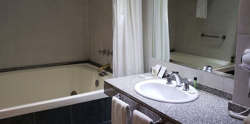 高级大房间, Howard Johnson By Wyndham San Pedro