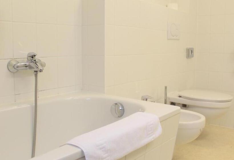 اتاق استاندارد, Kaiser