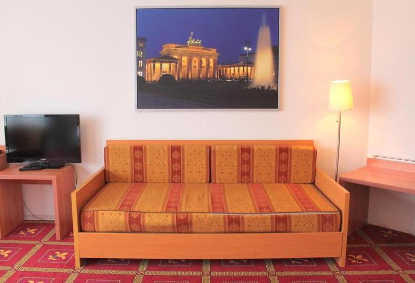 اتاق استاندارد سه نفره, Kaiser