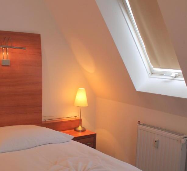 اتاق استاندارد یک نفره, Kaiser