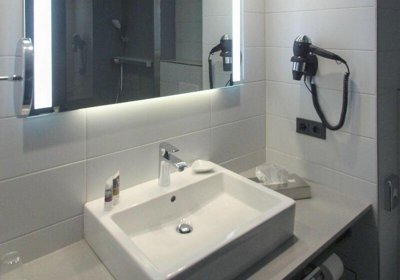 Номер Стандарт, Mercure Hotel Freiburg Am Münster