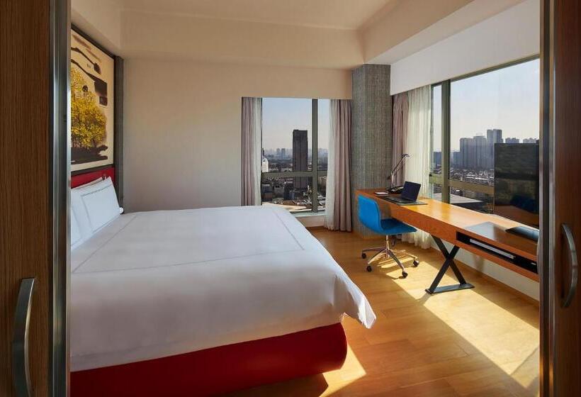 סוויטה אקזקיוטיב, Paradox Kunshan