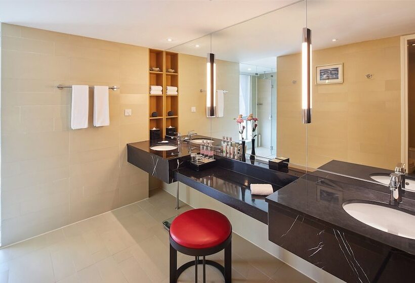 סוויטה אקזקיוטיב, Paradox Kunshan