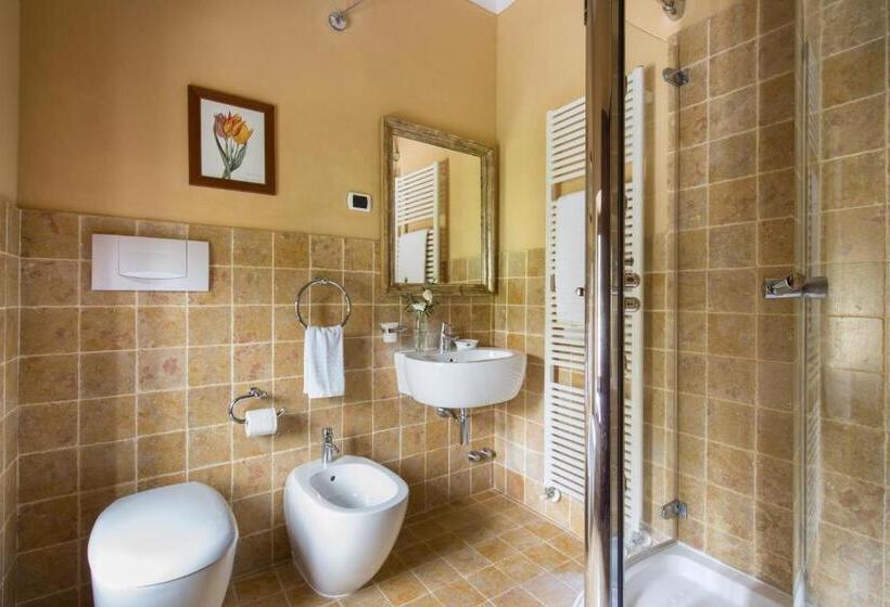 スタンダードルーム, Relais Villa Belpoggio Residenza D Epoca