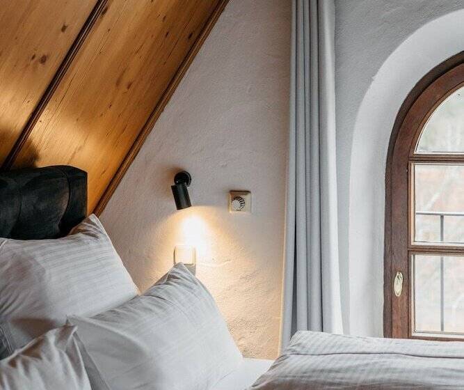 주니어 스위트, Riesengebirge