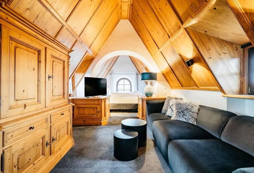 주니어 스위트, Riesengebirge