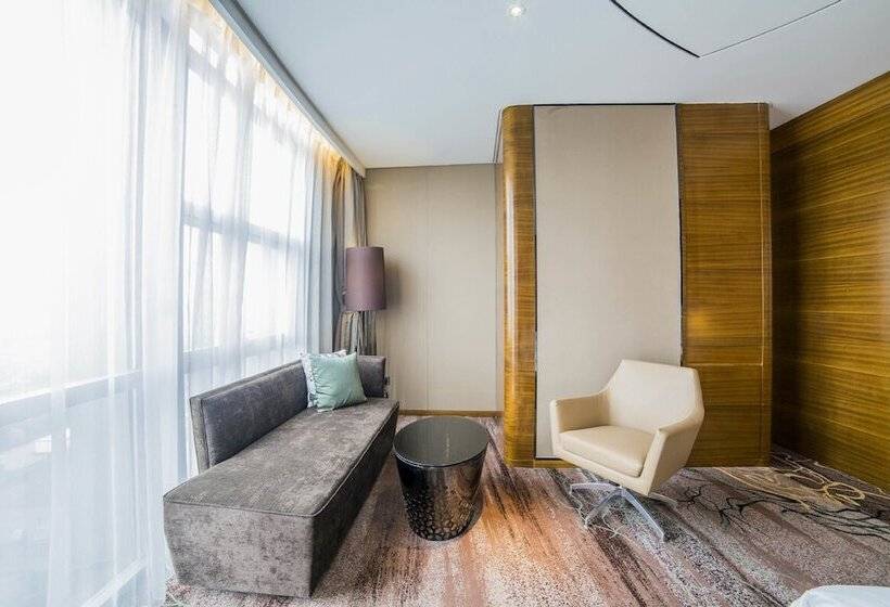 Номер Superior Вид на Город, Sofitel Nanjing Galaxy