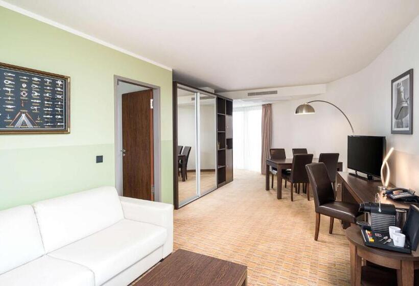 带河湖景观的套房, Elaya Hotel Hamburg Finkenwerder Ehemals The Rilano Hotel Hamburg