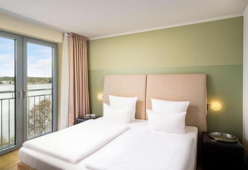 带河湖景观的套房, Elaya Hotel Hamburg Finkenwerder Ehemals The Rilano Hotel Hamburg