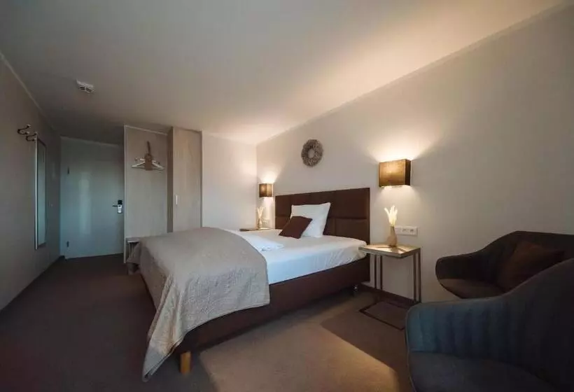 スタンダードシングルルーム, Landhotel Potsdam