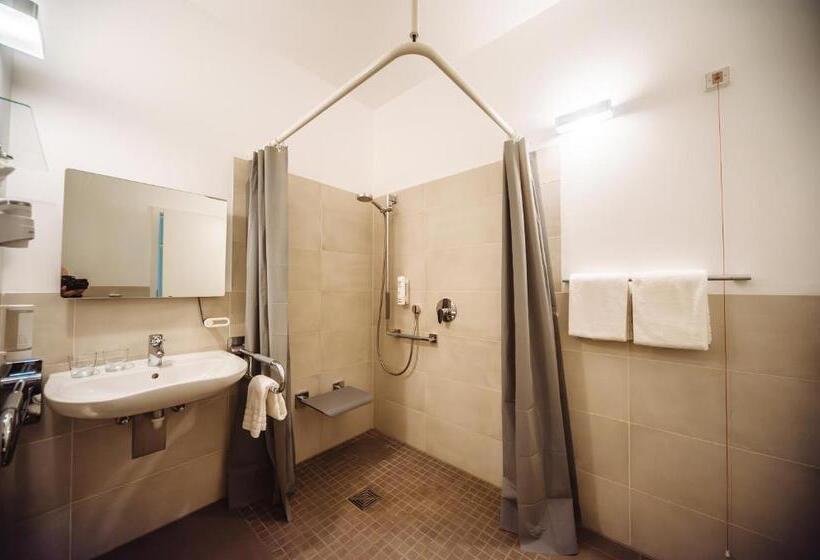 اتاق استاندارد, Landhotel Potsdam