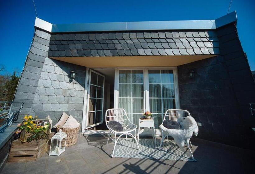 جناح مزوَّد بشرفة, Landhotel Potsdam