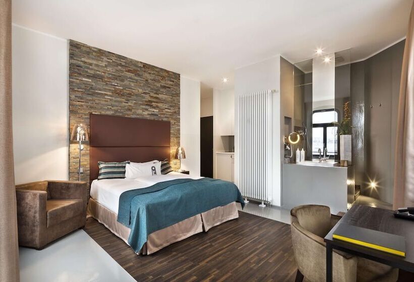 اتاق لوکس, Lux 11 Berlin Mitte