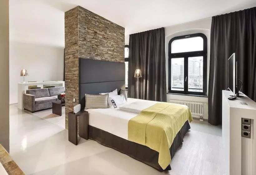 سوییت اجرایی, Lux 11 Berlin Mitte