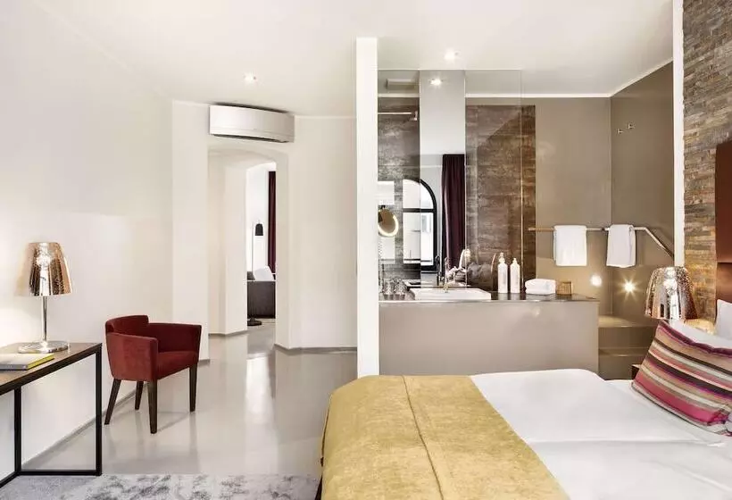 سوئیت پریمیوم, Lux 11 Berlin Mitte
